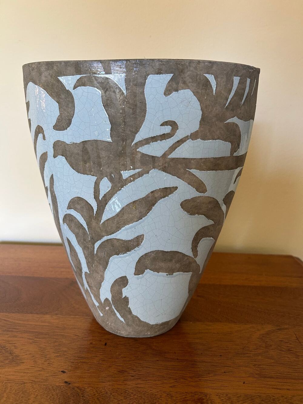 Vintage Sgraffito-style Ceramic Vase Blue Gray Leaf Floral Pattern